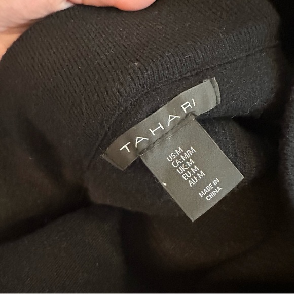 Tahari | Black Ribbed Knit Elastic Waist A-Line Sweater Skirt Size Medium - Picture 5 of 5